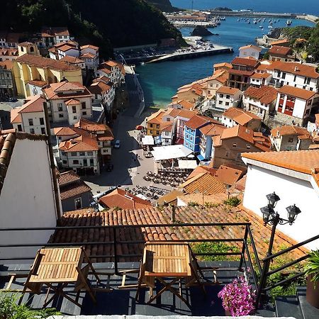 Apartamentos La Casa Del Pintor Cudillero Eksteriør billede