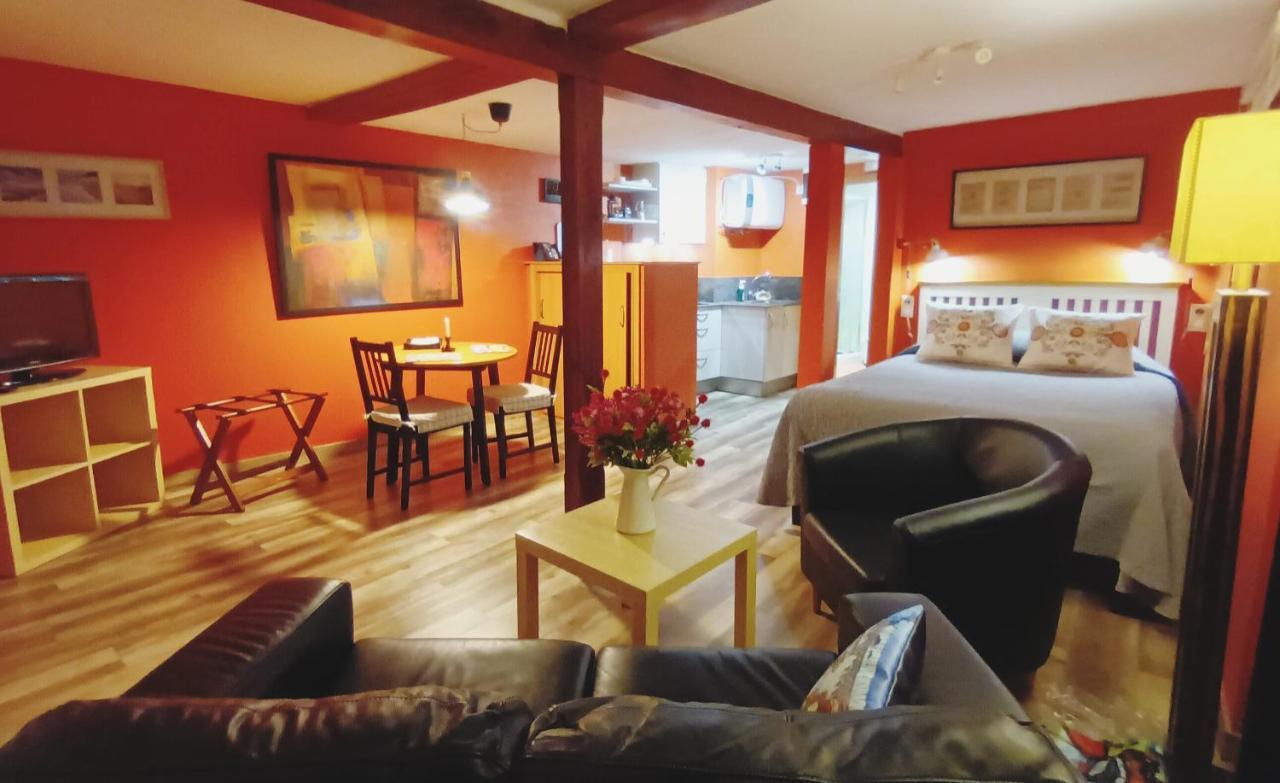 Apartamentos La Casa Del Pintor Cudillero Eksteriør billede