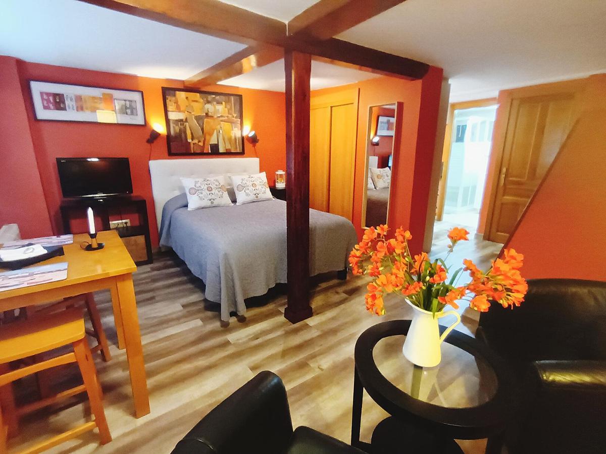 Apartamentos La Casa Del Pintor Cudillero Eksteriør billede